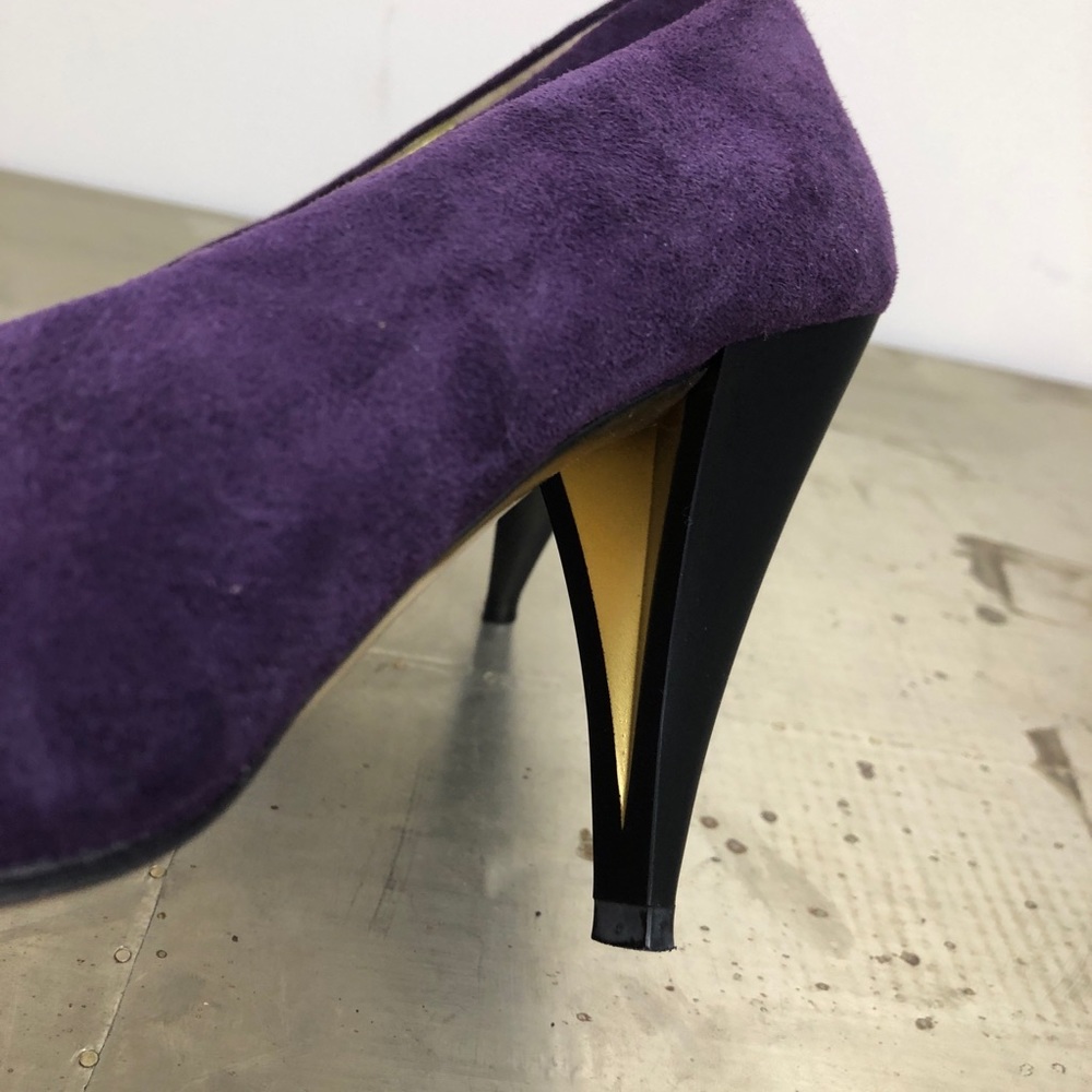 Vintage Charles Jourdan Paris Suede Leather Almond Toe Pump Heels Made in France - Picture 2 of 8